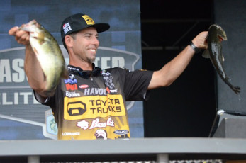 DC87686C-B4C7-4A73-96E5-864105CC0679