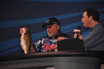 DC9F4D04-95E2-48DC-B173-B52E50D91E0A