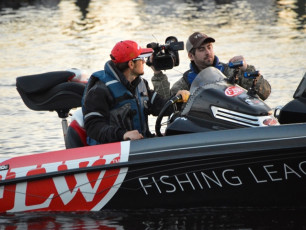 DCFBC711-CB49-45D9-81B8-CD815968B853