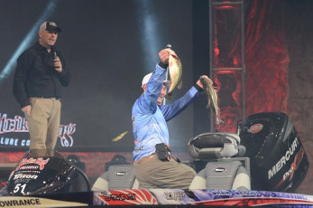 DD3944D2-E1B7-4B02-ABFB-D78C0C15CB61