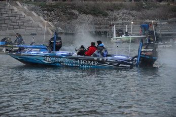 DE9D87A4-BC2D-4A66-87F5-01025A2FFC3C