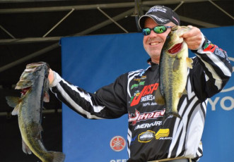 DFAEDB3F-9C14-419A-96A1-D4B6D96CEA48