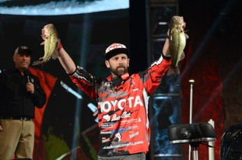 E002C260-1CEA-4CAF-A474-8F040AD03150