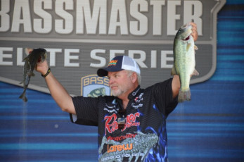 E003F07B-E0F2-43F4-B02C-3CAF00BBA001