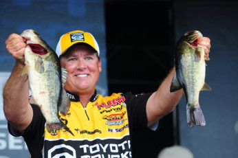 E0401FDE-FCB7-4778-86C8-942F95C3D7CF