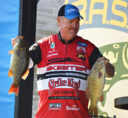 E0977C4A-1018-452E-8119-C216897F910B