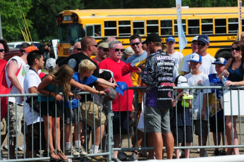 E17EB3CE-71D2-4545-BE57-03F8A66E5568