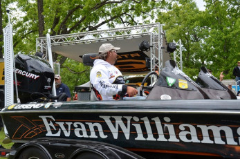 E1BF95D8-B4E9-4A6A-891F-5C6DD1505C90