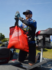 E1D140FD-9D2A-41EC-8588-2C6A763460CA