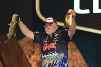 E2009B8A-8056-4720-A07D-9EA6CEE5D967