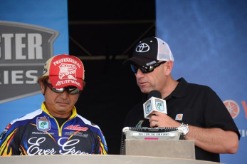 E25755E6-F0F7-4745-8725-FB454CBEB255