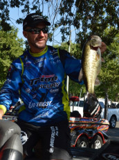 E318D39B-0061-4E8D-A388-7FBA60FB9570