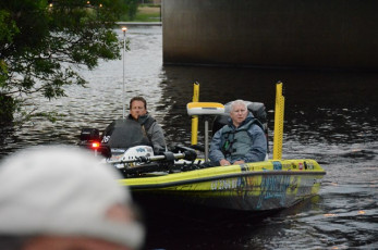 E34B019C-5765-4781-A730-0F3F30EBAF64