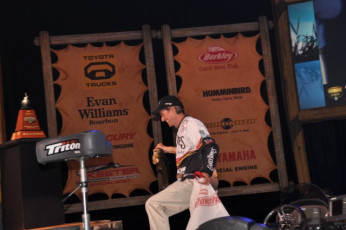 E3856EA1-81A1-4473-8C8D-0A33D9529C4C