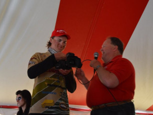 E3941FC8-7A23-4248-8728-880F030D9C9C