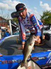 E3967E4C-8D4D-4DCA-9476-D9669D743AE7