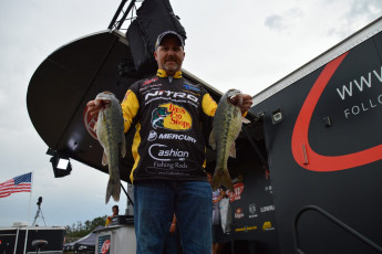 E464002A-F68E-4E95-B67A-33C46933C694