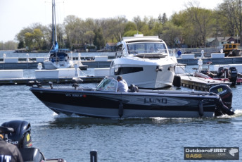 E489F945-3662-4797-B618-6A2B96EA44FE