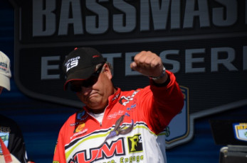 E54D08FB-F433-47E2-85B4-578380E32AE5