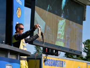 E57A5A95-1D5C-4A24-A41F-6ADF35A35BB0