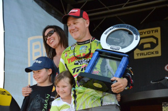 E58355DB-6B33-4E1A-9C6F-9F35A11CAA48