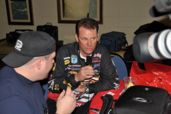 E5A8E2AC-760C-4BA9-A9F0-A08D50987910