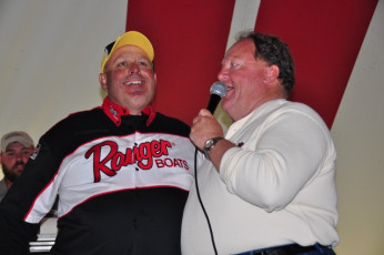 E5F5D275-F17E-466E-8644-E0F6A127CD79