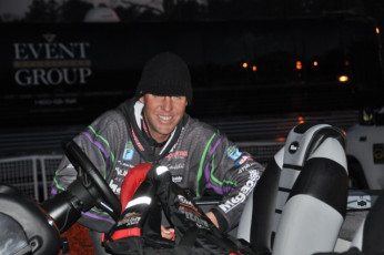 E61D9116-2721-4E13-85C1-DD8BDD32C591