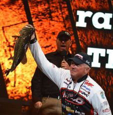 E695958A-109A-44A5-BEFF-422EDE157B7D