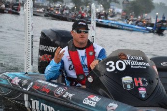 E6AE6C4D-5945-4F60-B589-CBA82E0D348A