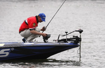 E6EC283B-F232-40C7-A683-8A2EB5874606