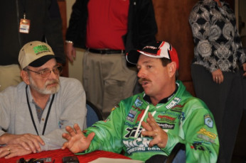 E74E722F-65A3-4AD9-B41F-74377D263B0E