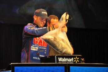 E76DD442-C5C4-4355-9AEC-796F441AE626