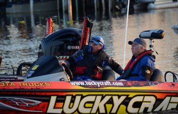 E83FE836-3DCB-4E9B-B8EA-8833838FF212