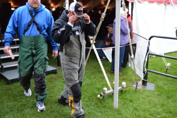 E88235E4-0DB5-4132-AC9F-7F00994E5B10