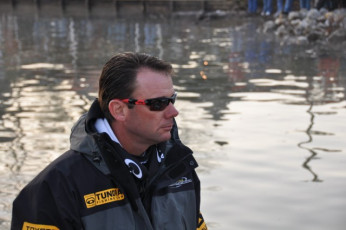 E8910B51-E7C7-4F97-A852-CE95013188F8