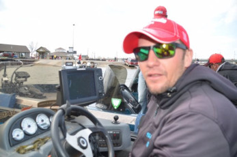 E8AC3F24-FB4B-48C1-90F8-027C77E282A5