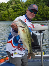 E8C52DFE-1554-44CC-9041-9A9E5BD2DF17