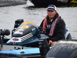 E8C984E7-F2EE-45E3-87AD-21816989E504