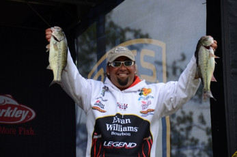 E8DC393B-9B66-4583-B814-78F4D2CD36DF