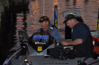 EA44A780-3F6C-4F66-AA15-9962456DA818