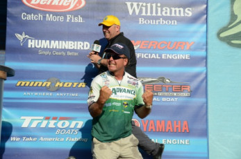 EA87609B-067F-4C4E-8288-BCB45EF72729