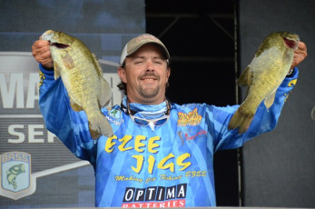 EABF3679-811C-489F-8437-EDA709F8C6BB