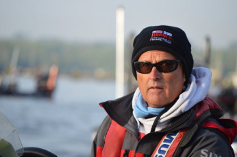 EAF4500C-8482-45D6-9A28-D35C986B47FB