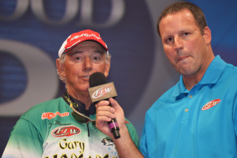 EB7166B3-10BA-4FC5-9204-F333012C2785