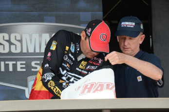 EBD55D0B-57B8-477A-BEFD-050AC94B972C