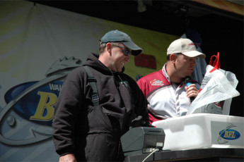 EC2816E2-09EC-4EED-9B63-62A166D41002