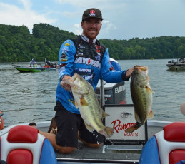 EC444C56-35B5-455F-9735-9936D8457734