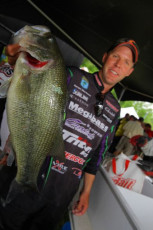 EC5E417A-E7FA-424F-A67C-CE77A9C1A668