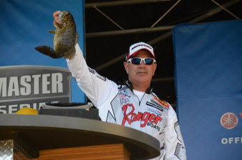 ED21402C-CD4E-488F-92E5-FF5807CD3AEC